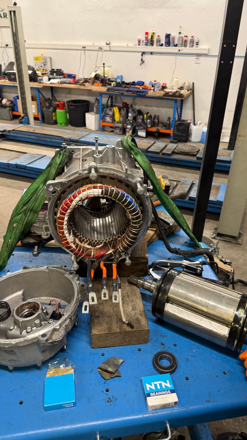 Révision du moteur d'une Tesla