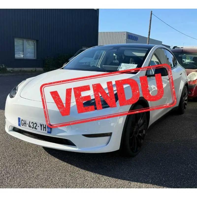 Tesla Model Y Performance | Blanc Nacré | 1ère main 94% Soh | Attache remorque